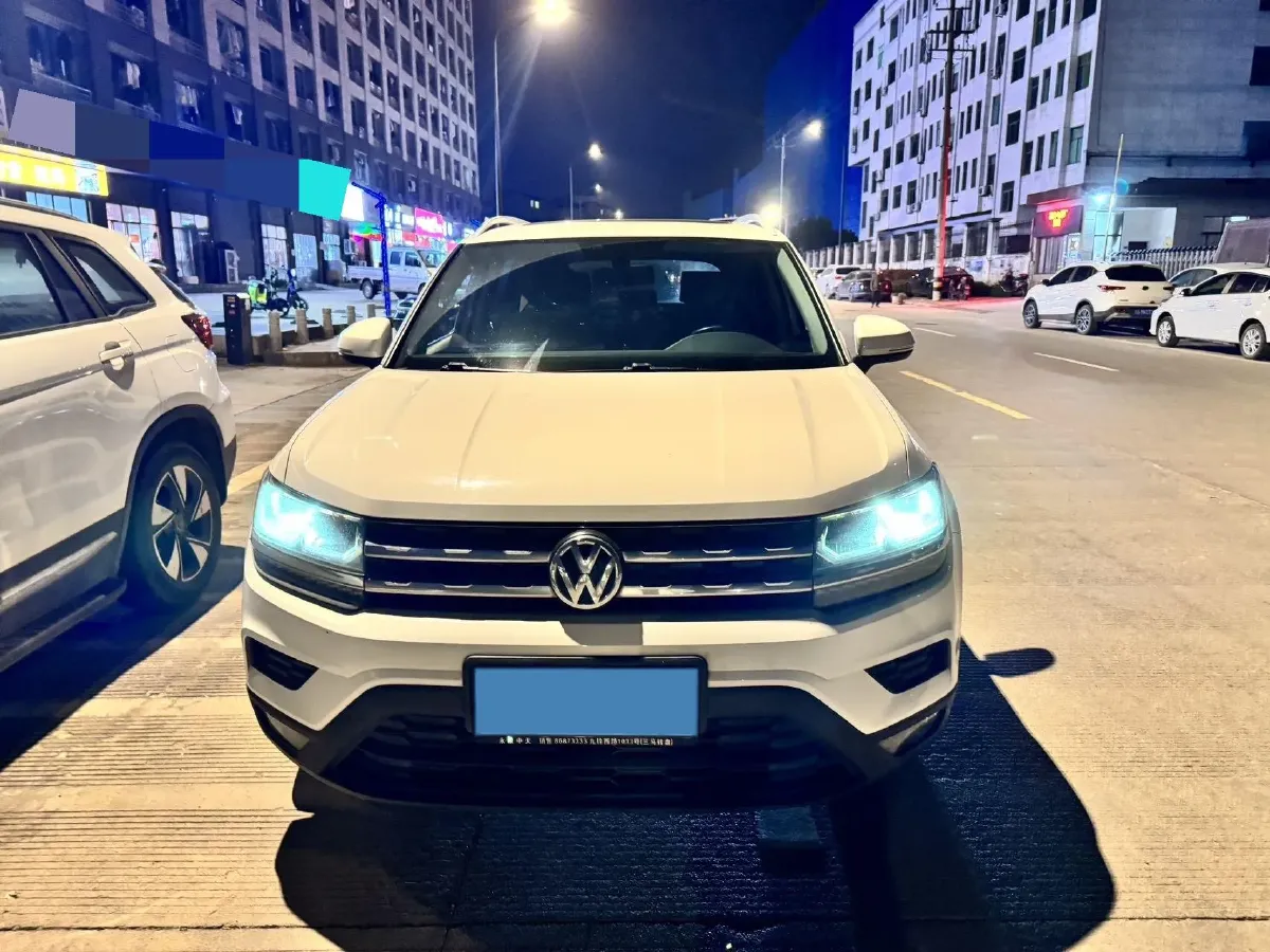 2019 MINI MINI 1.5T 102HP L3 7DCT,autocango,china used car exporter,china ev exporter,chinese used car exporter,chinese used ev exporter