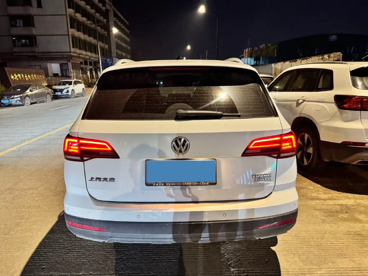 2019 MINI MINI 1.5T 102HP L3 7DCT,autocango,china used car exporter,china ev exporter,chinese used car exporter,chinese used ev exporter