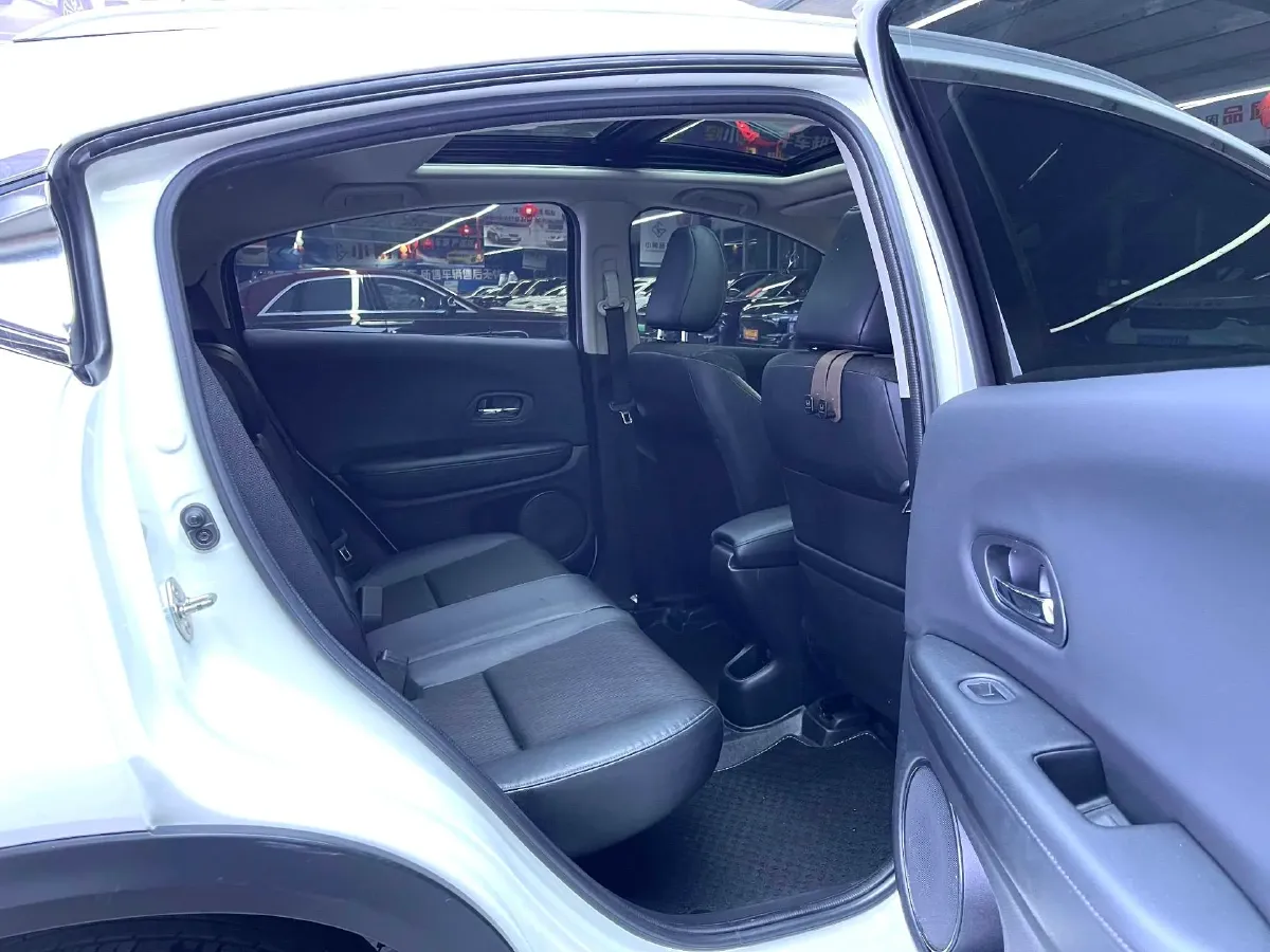 2020 Honda Vezel 1.5L 131HP L4 CVT,autocango,china used car exporter,china ev exporter,chinese used car exporter,chinese used ev exporter