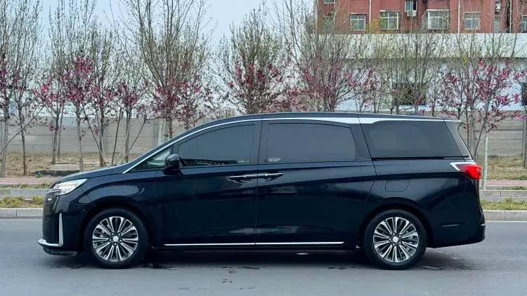 2023 Buick GL8 2.0T 237HP L4 9AT,autocango,china used car exporter,china ev exporter,chinese used car exporter,chinese used ev exporter