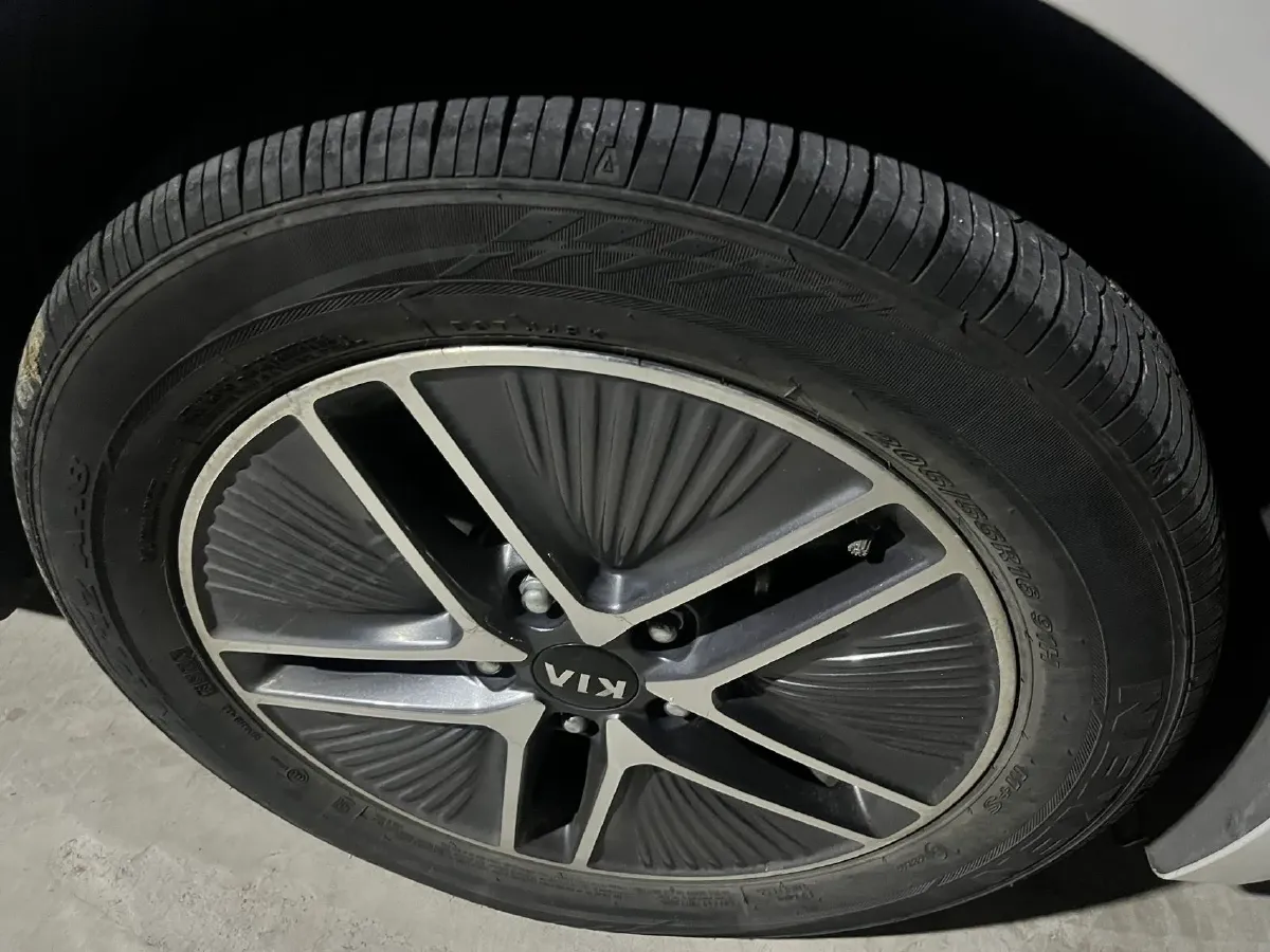 2019 Kia K3 1.6L 105HP L4 6DCT PHEV 12.9KWH,autocango,china used car exporter,china ev exporter,chinese used car exporter,chinese used ev exporter