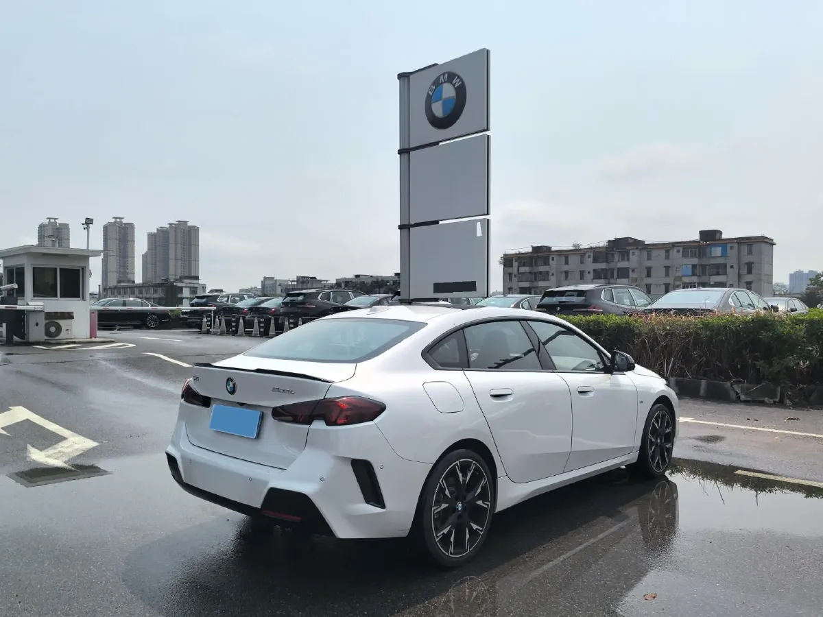 2025 JAC Refine RefineRF8 2.0T 253HP L4 8AT,autocango,china used car exporter,china ev exporter,chinese used car exporter,chinese used ev exporter