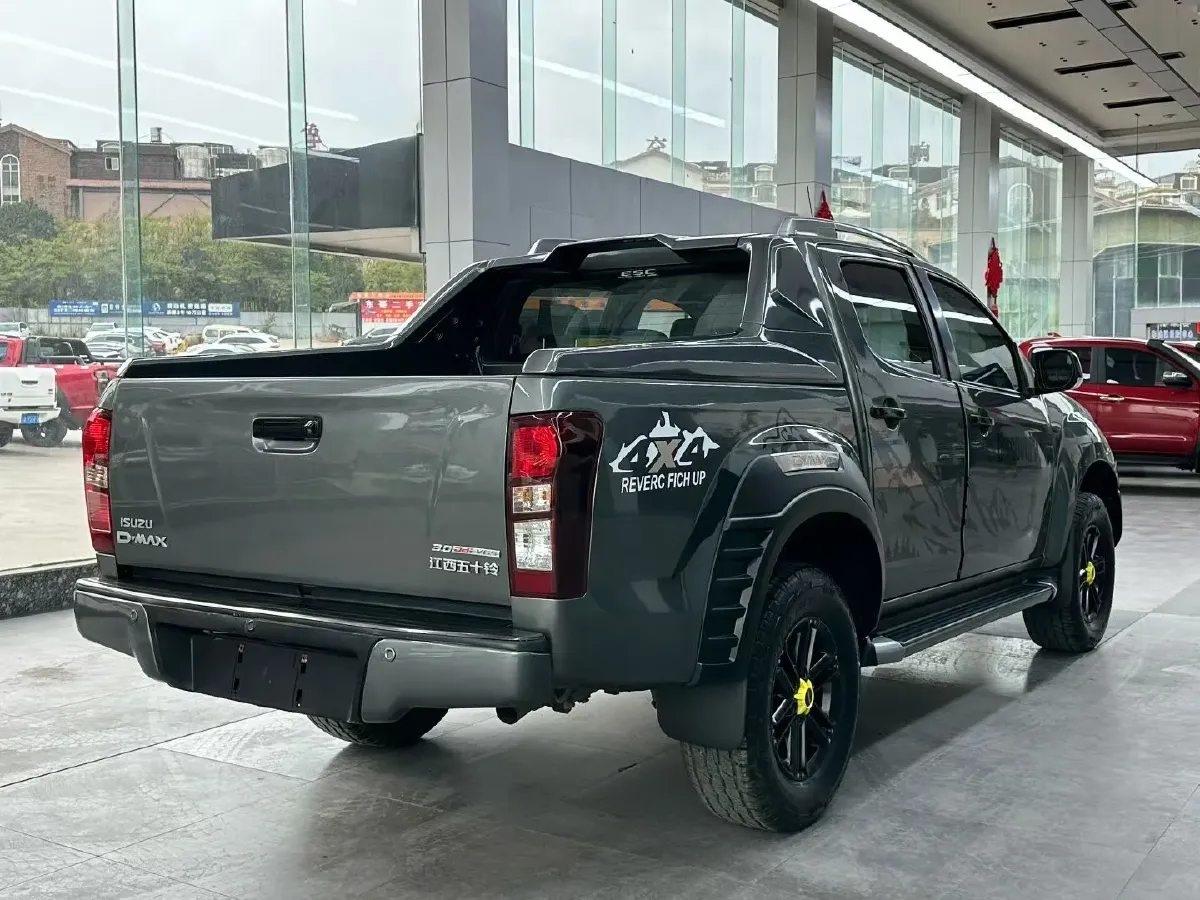 2018 Isuzu D-MAX 3.0T 177HP L4 6AT,autocango,china used car exporter,china ev exporter,chinese used car exporter,chinese used ev exporter