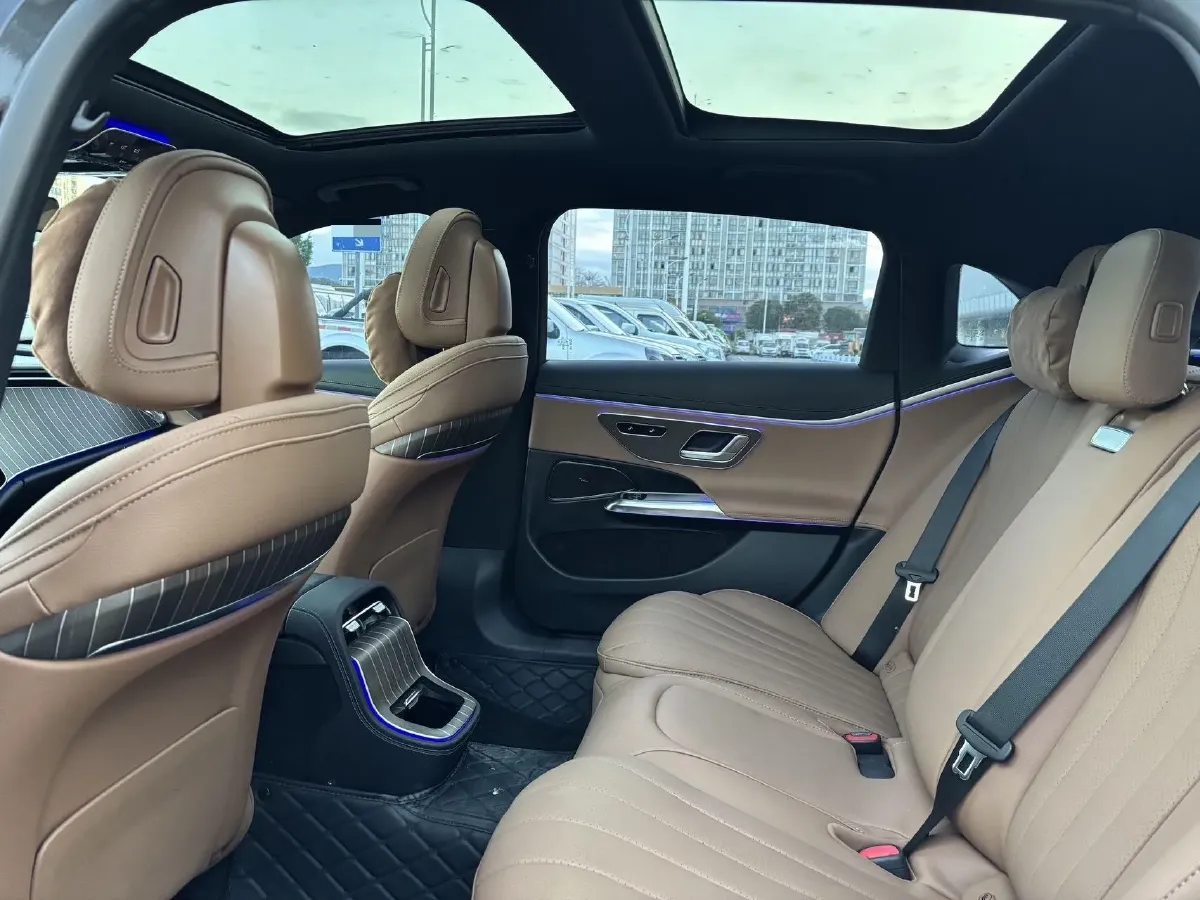 2025 Mercedes-Benz E Class 2.0T 258HP L4 9AT,autocango,china used car exporter,china ev exporter,chinese used car exporter,chinese used ev exporter