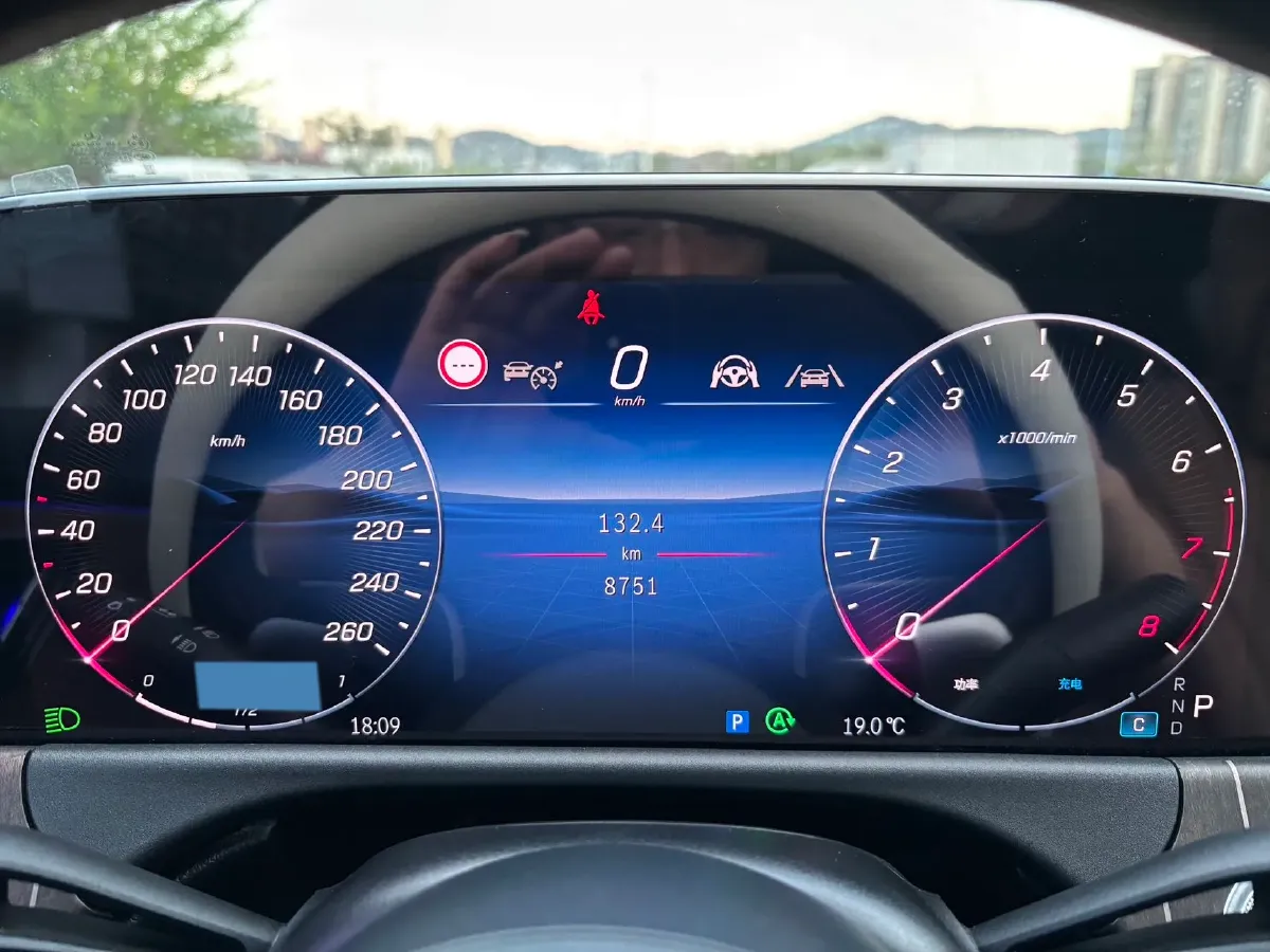 2025 Mercedes-Benz E Class 2.0T 258HP L4 9AT,autocango,china used car exporter,china ev exporter,chinese used car exporter,chinese used ev exporter