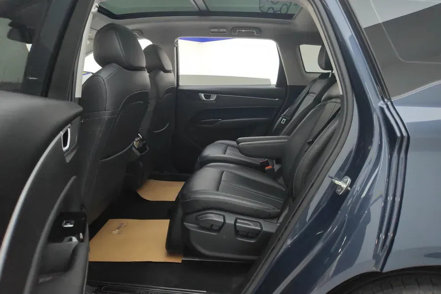 2020 WuLing KaiJie 1.5T 147HP L4 CVT,autocango,china used car exporter,china ev exporter,chinese used car exporter,chinese used ev exporter