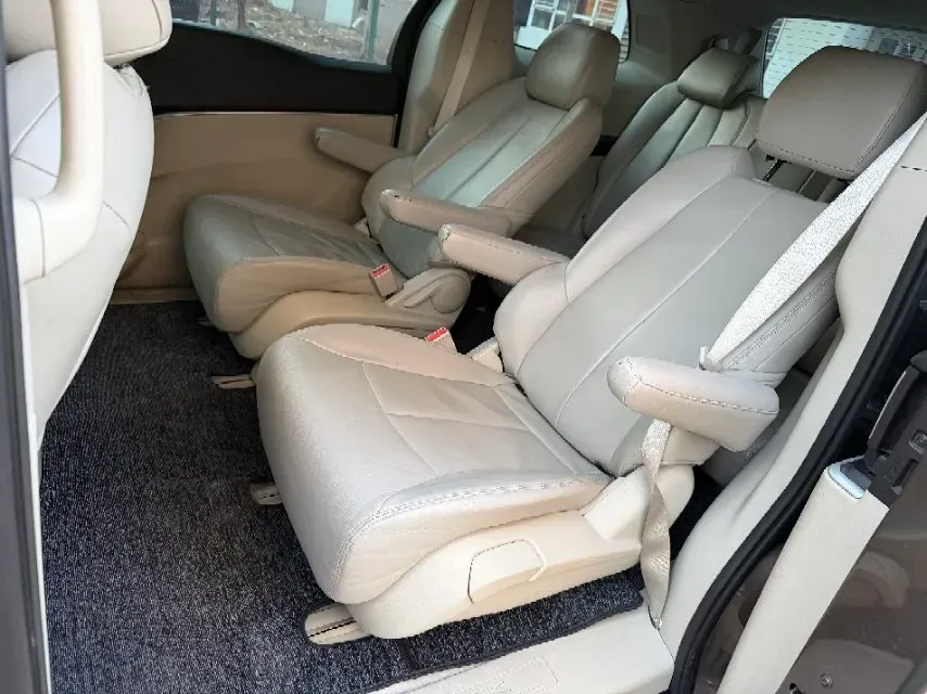 2022 Buick GL8 2.0T 237HP L4 9AT,autocango,china used car exporter,china ev exporter,chinese used car exporter,chinese used ev exporter