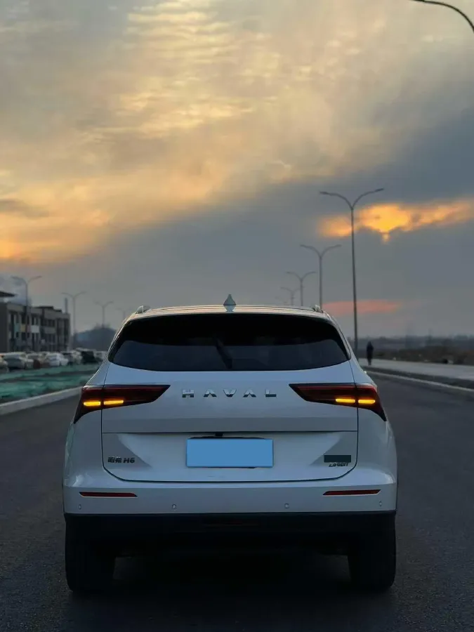 2025 Haval H6 1.5T 150HP L4 7DCT,autocango,china used car exporter,china ev exporter,chinese used car exporter,chinese used ev exporter