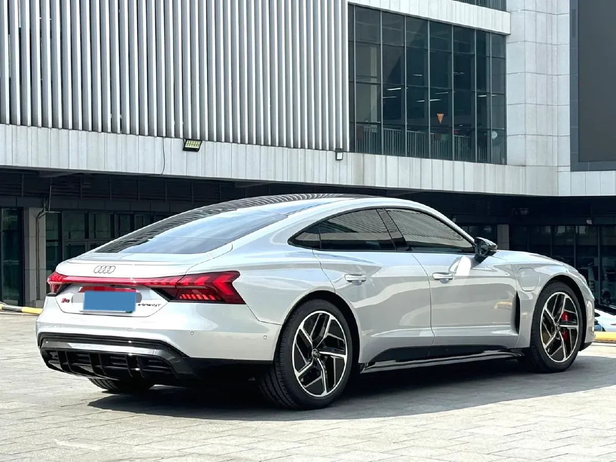 2023 Audi RS e-tron GT 2AT BEV 93.4KWH,autocango,china used car exporter,china ev exporter,chinese used car exporter,chinese used ev exporter