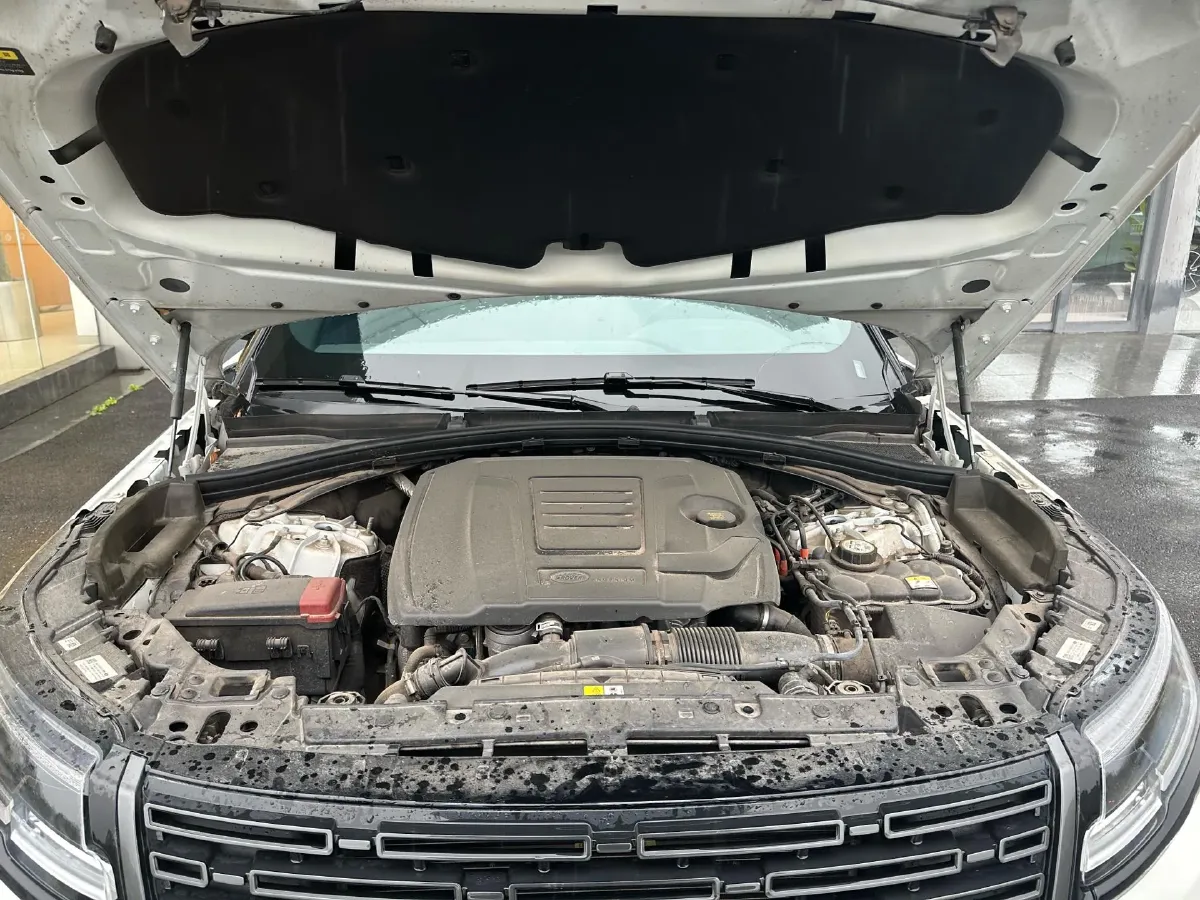 2024 Land Rover Range Rover Velar 2.0T 250HP L4 8AT,autocango,china used car exporter,china ev exporter,chinese used car exporter,chinese used ev exporter