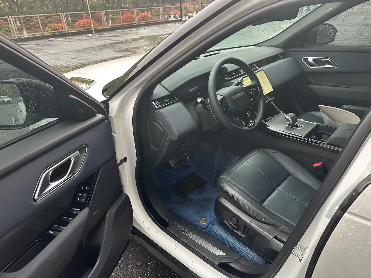 2024 Land Rover Range Rover Velar 2.0T 250HP L4 8AT,autocango,china used car exporter,china ev exporter,chinese used car exporter,chinese used ev exporter