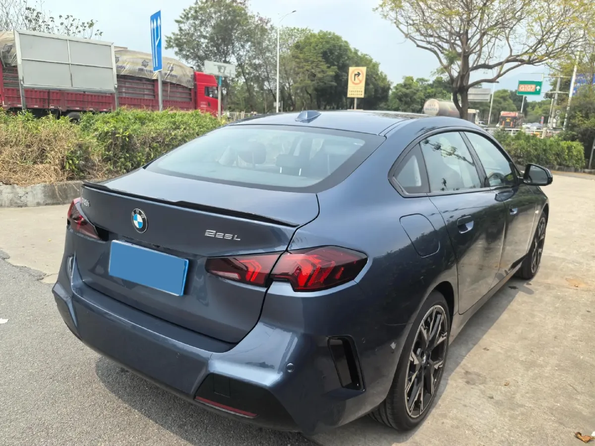 2025 JAC Refine RefineRF8 2.0T 253HP L4 8AT,autocango,china used car exporter,china ev exporter,chinese used car exporter,chinese used ev exporter
