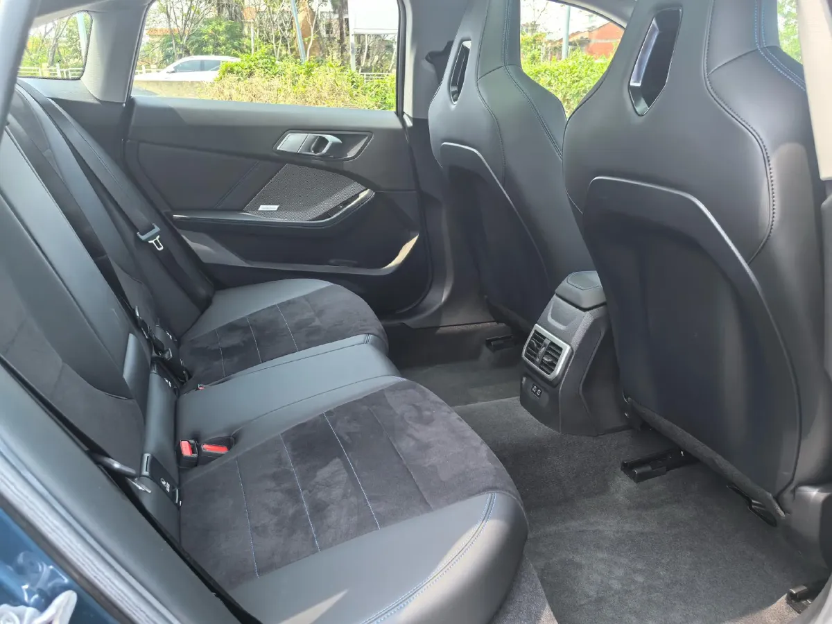 2025 JAC Refine RefineRF8 2.0T 253HP L4 8AT,autocango,china used car exporter,china ev exporter,chinese used car exporter,chinese used ev exporter