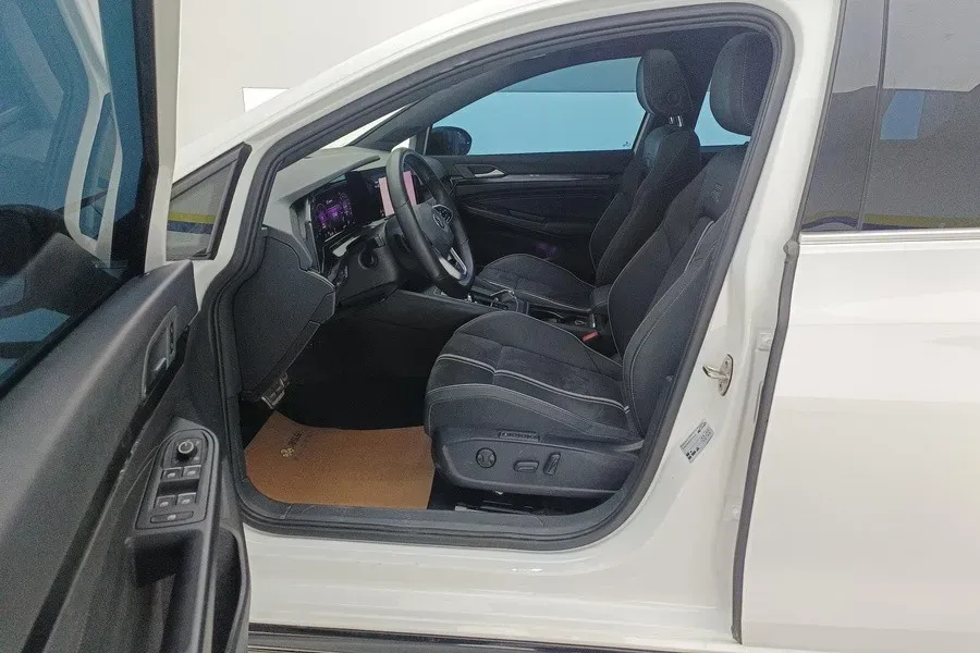 2023 Volkswagen Golf 1.4T 150HP L4 7DCT,autocango,china used car exporter,china ev exporter,chinese used car exporter,chinese used ev exporter