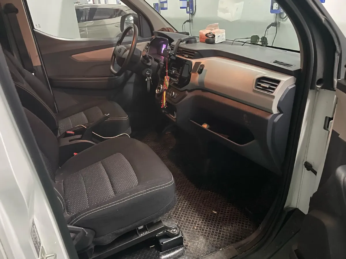 2023 MAXUS EV30 BEV 41.86KWH,autocango,china used car exporter,china ev exporter,chinese used car exporter,chinese used ev exporter