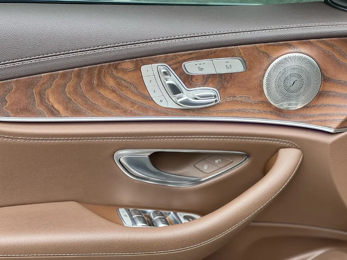 2021 Mercedes-Benz E Class 2.0T 258HP L4 9AT,autocango,china used car exporter,china ev exporter,chinese used car exporter,chinese used ev exporter