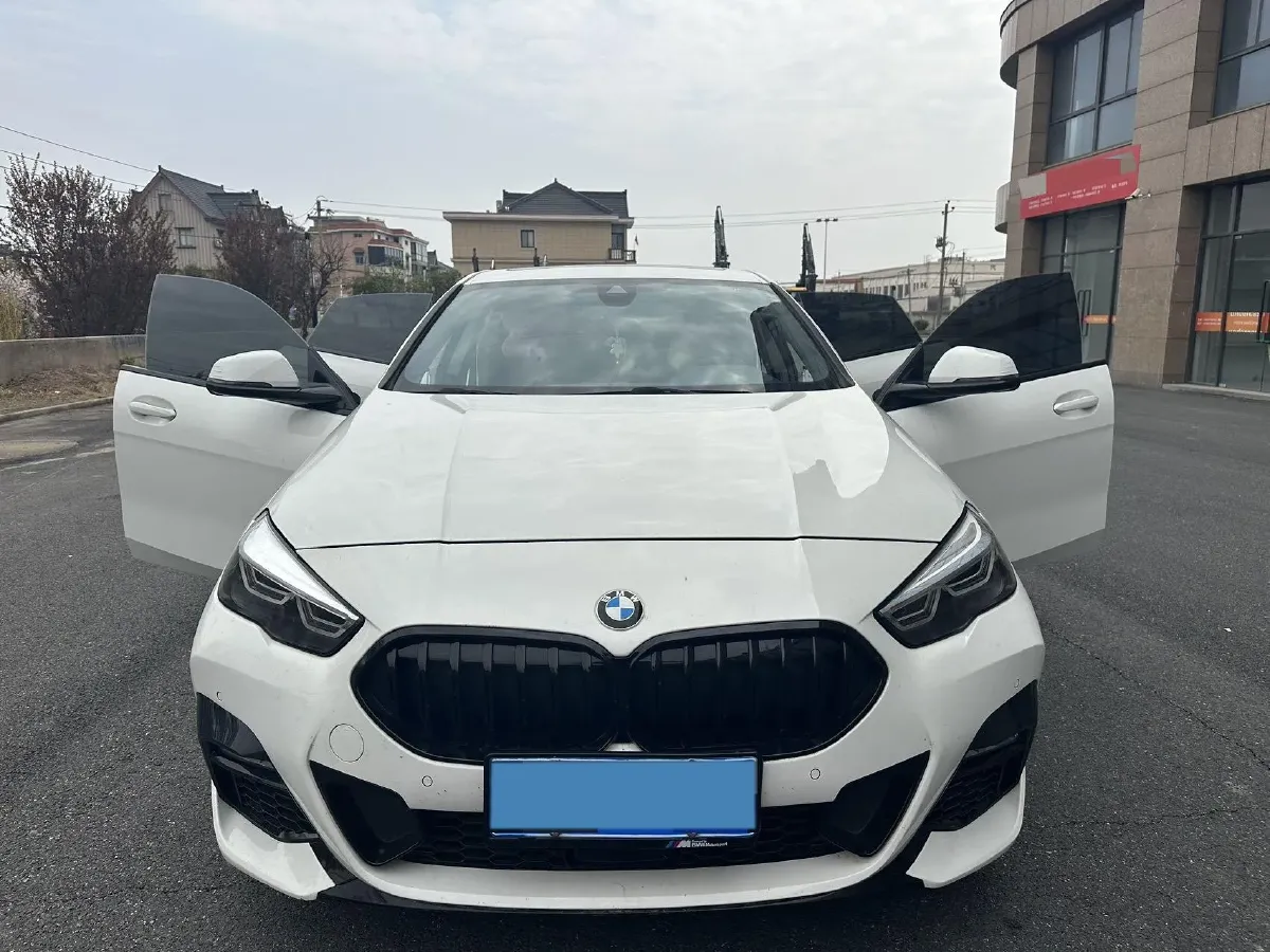 2023 BMW 2 Series 2.0T 178HP L4 7DCT,autocango,china used car exporter,china ev exporter,chinese used car exporter,chinese used ev exporter