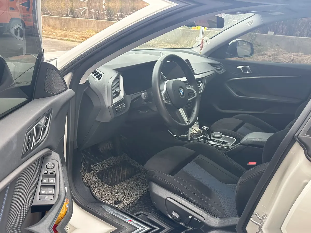 2023 BMW 2 Series 2.0T 178HP L4 7DCT,autocango,china used car exporter,china ev exporter,chinese used car exporter,chinese used ev exporter