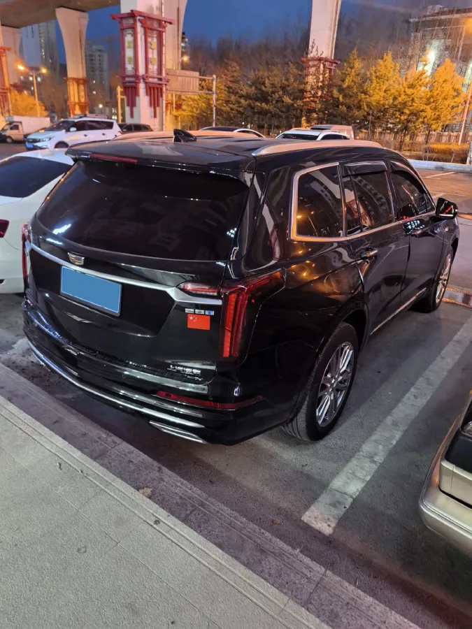2022 Cadillac XT6 2.0T 237HP L4 9AT,autocango,china used car exporter,china ev exporter,chinese used car exporter,chinese used ev exporter