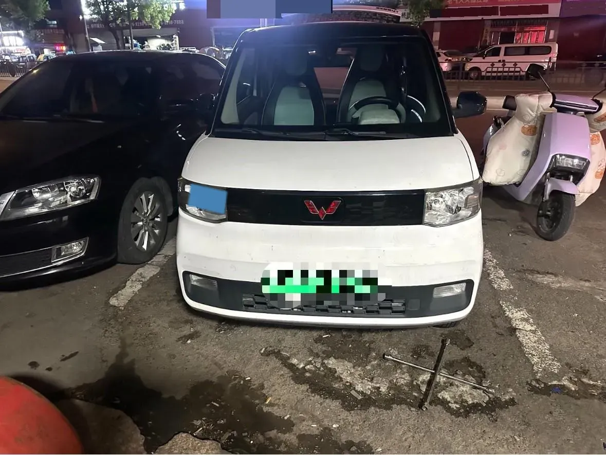 2020 WuLing HongGuang MINI EV BEV 9KWH,autocango,china used car exporter,china ev exporter,chinese used car exporter,chinese used ev exporter