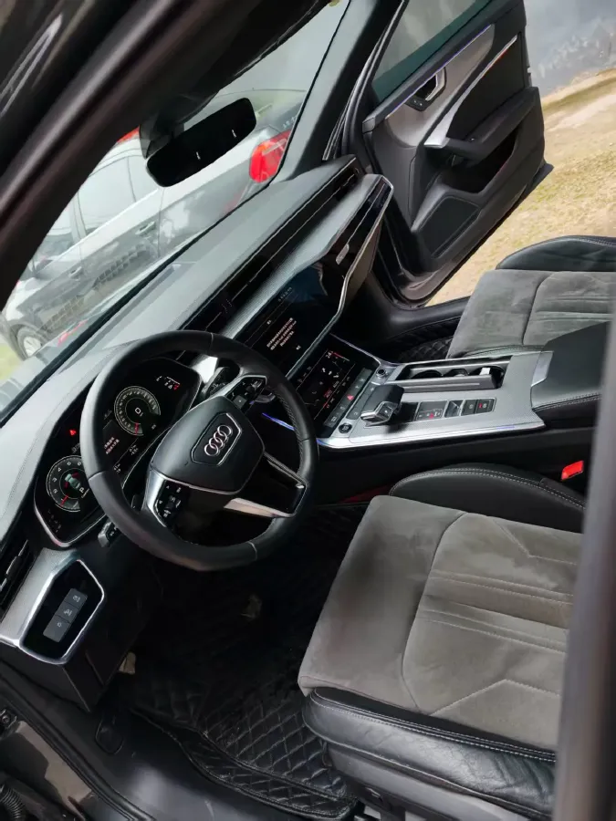 2021 Audi A6L 2.0T 190HP L4 7DCT,autocango,china used car exporter,china ev exporter,chinese used car exporter,chinese used ev exporter