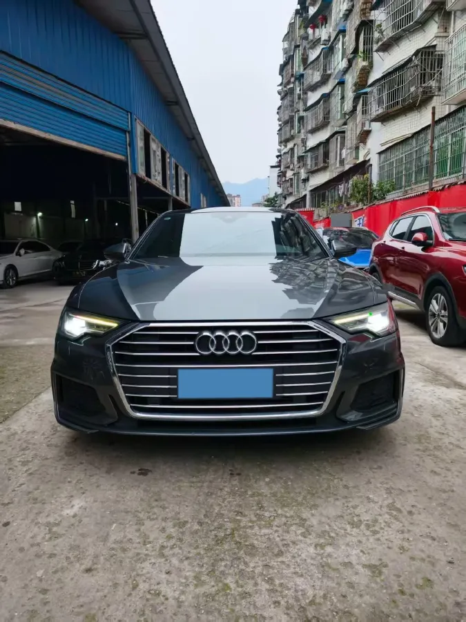 2021 Audi A6L 2.0T 190HP L4 7DCT,autocango,china used car exporter,china ev exporter,chinese used car exporter,chinese used ev exporter