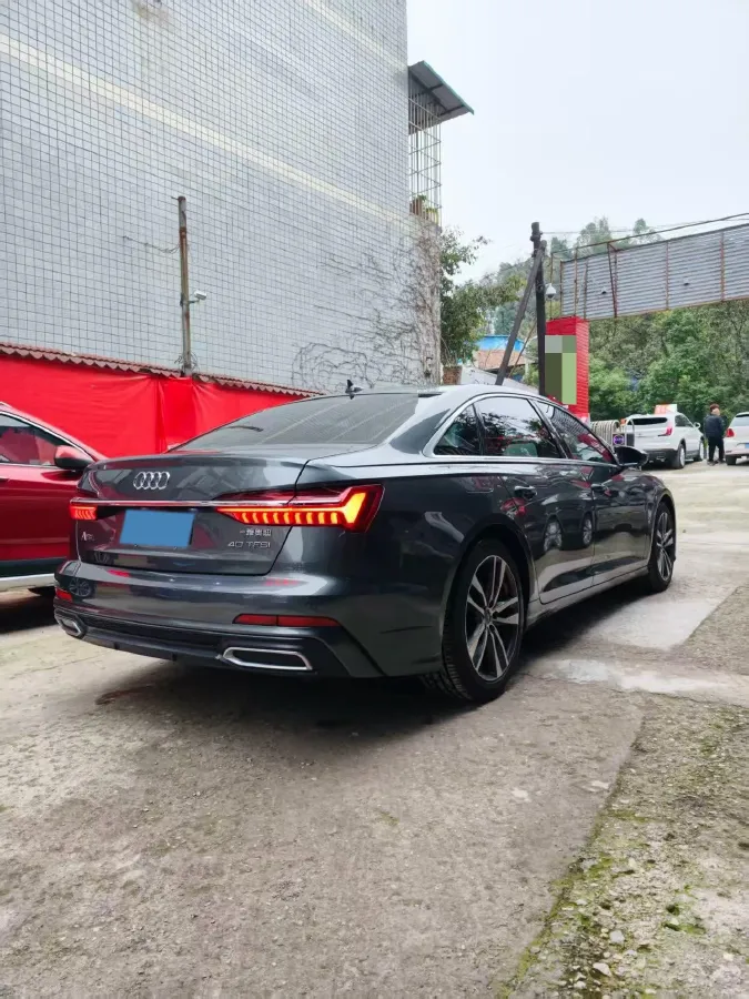 2021 Audi A6L 2.0T 190HP L4 7DCT,autocango,china used car exporter,china ev exporter,chinese used car exporter,chinese used ev exporter