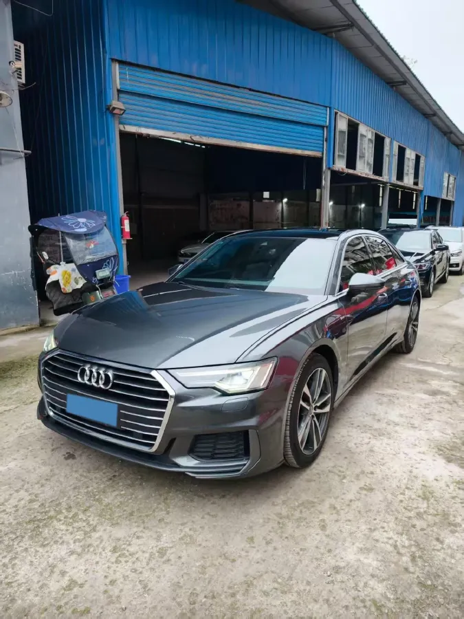 2021 Audi A6L 2.0T 190HP L4 7DCT,autocango,china used car exporter,china ev exporter,chinese used car exporter,chinese used ev exporter