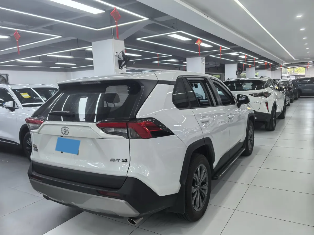 2024 Toyota RAV4 2.0L 171HP L4 CVT,autocango,china used car exporter,china ev exporter,chinese used car exporter,chinese used ev exporter