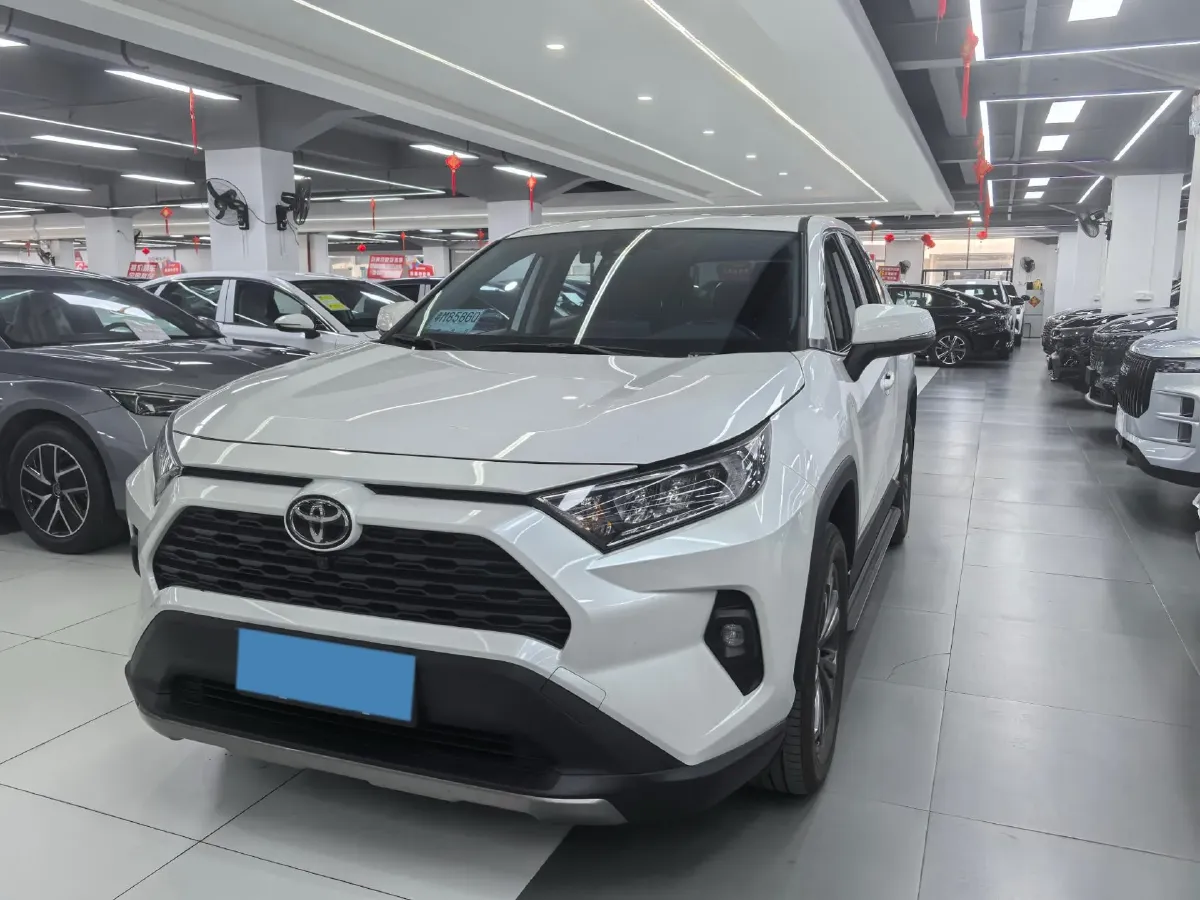 2024 Toyota RAV4 2.0L 171HP L4 CVT,autocango,china used car exporter,china ev exporter,chinese used car exporter,chinese used ev exporter