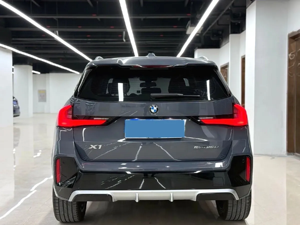 2024 BMW X1 2.0T 204HP L4 7DCT,autocango,china used car exporter,china ev exporter,chinese used car exporter,chinese used ev exporter
