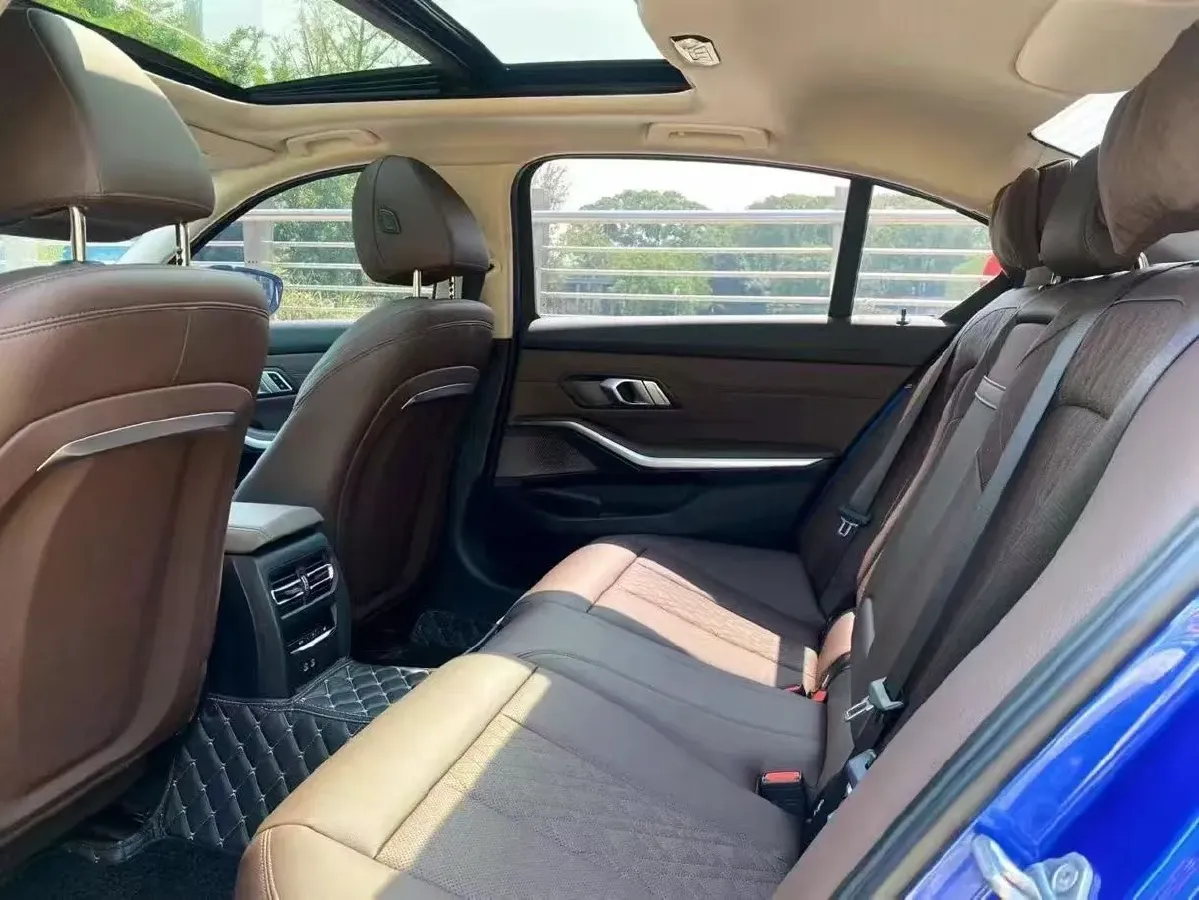 2023 BMW 3 Series 2.0T 156HP L4 8AT,autocango,china used car exporter,china ev exporter,chinese used car exporter,chinese used ev exporter