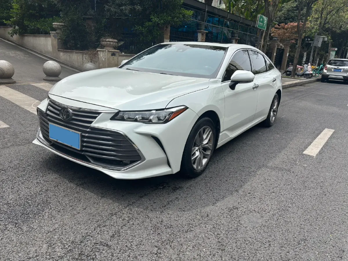 2021 Toyota Avalon 2.5L 209HP L4 8AT,autocango,china used car exporter,china ev exporter,chinese used car exporter,chinese used ev exporter