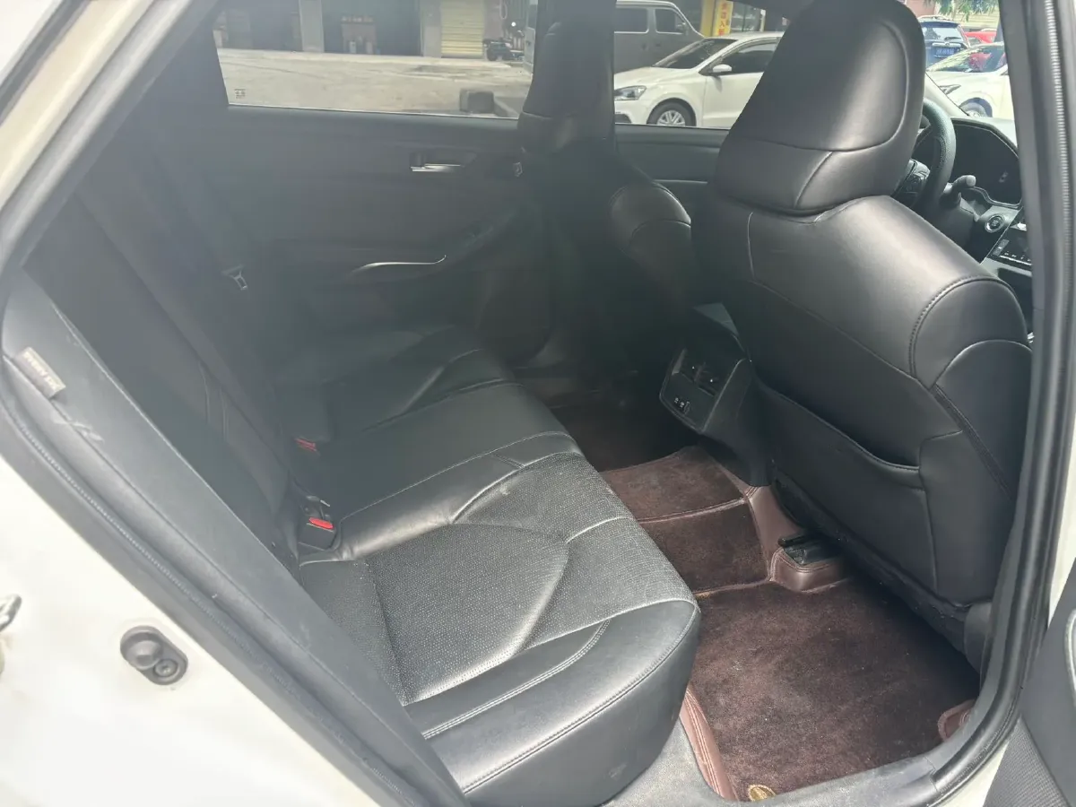 2021 Toyota Avalon 2.5L 209HP L4 8AT,autocango,china used car exporter,china ev exporter,chinese used car exporter,chinese used ev exporter