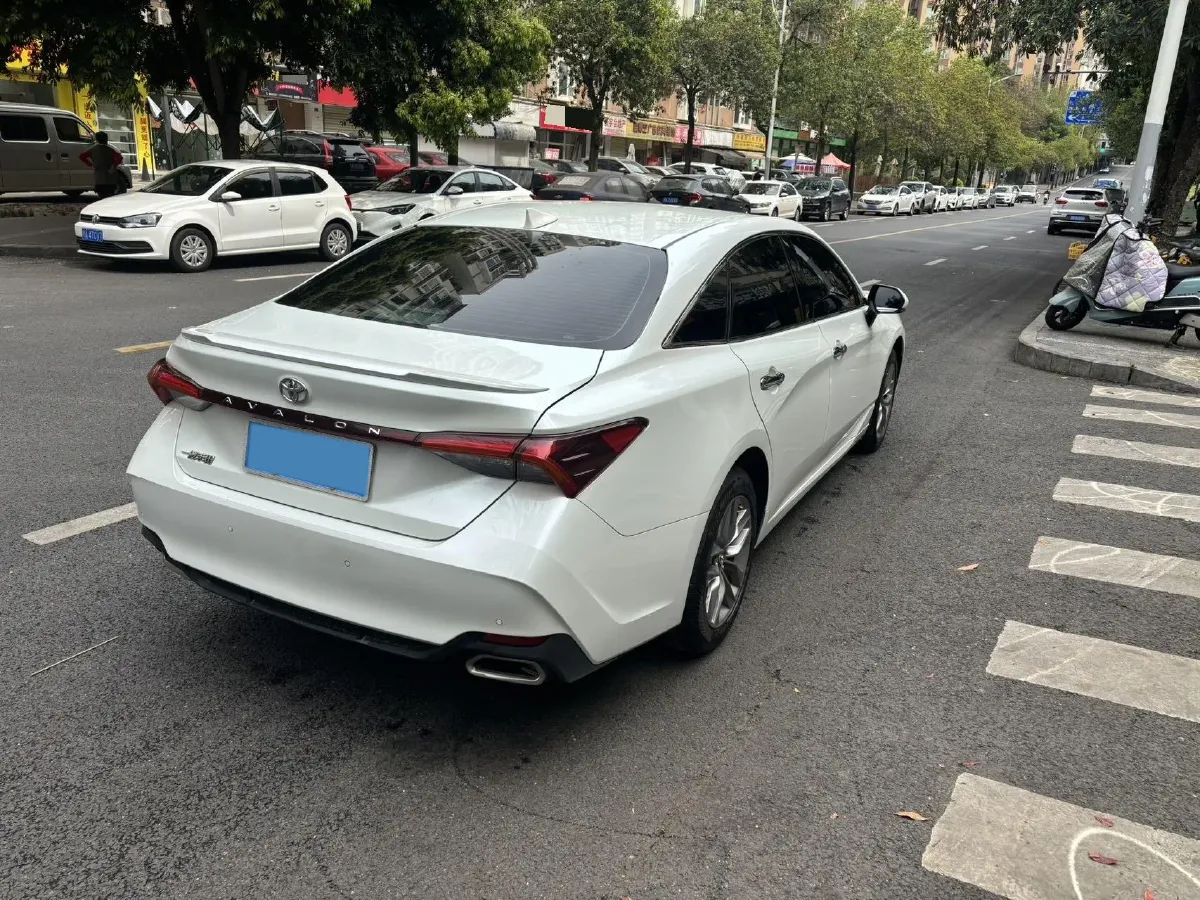 2021 Toyota Avalon 2.5L 209HP L4 8AT,autocango,china used car exporter,china ev exporter,chinese used car exporter,chinese used ev exporter