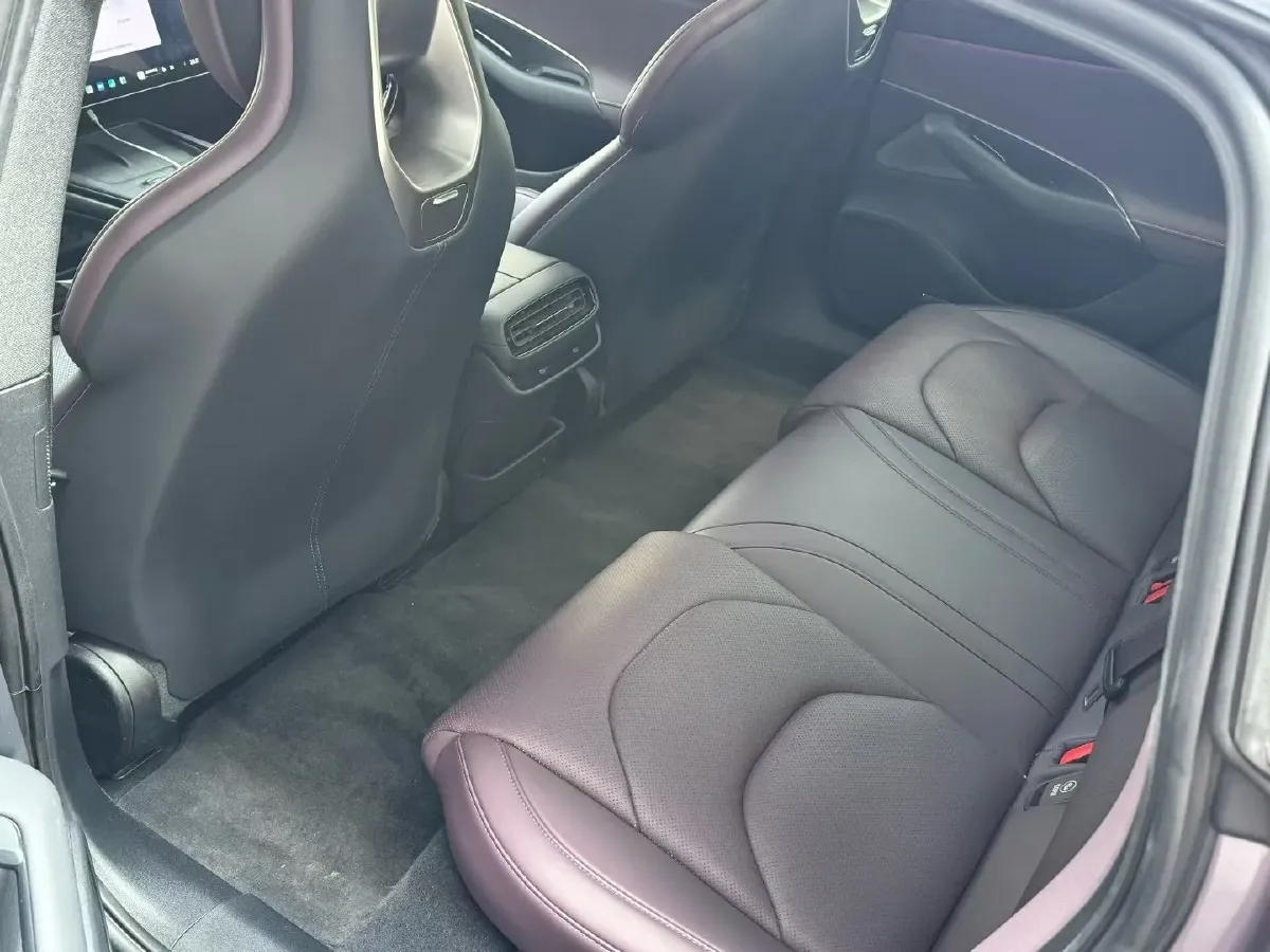 2024 MI SU7 BEV 94.3KWH,autocango,china used car exporter,china ev exporter,chinese used car exporter,chinese used ev exporter