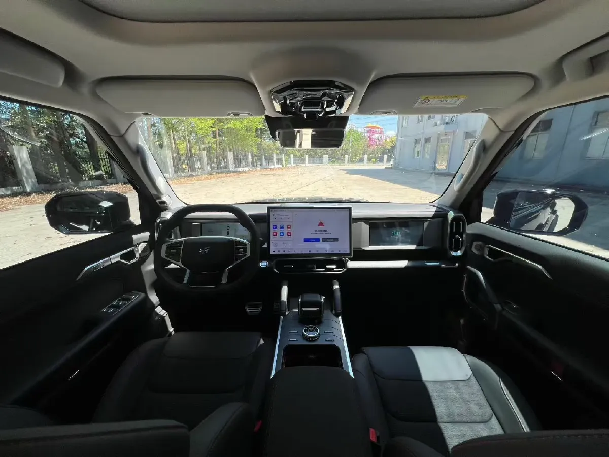 2023 Jetour Traveller 2.0T 254HP L4 7DCT,autocango,china used car exporter,china ev exporter,chinese used car exporter,chinese used ev exporter