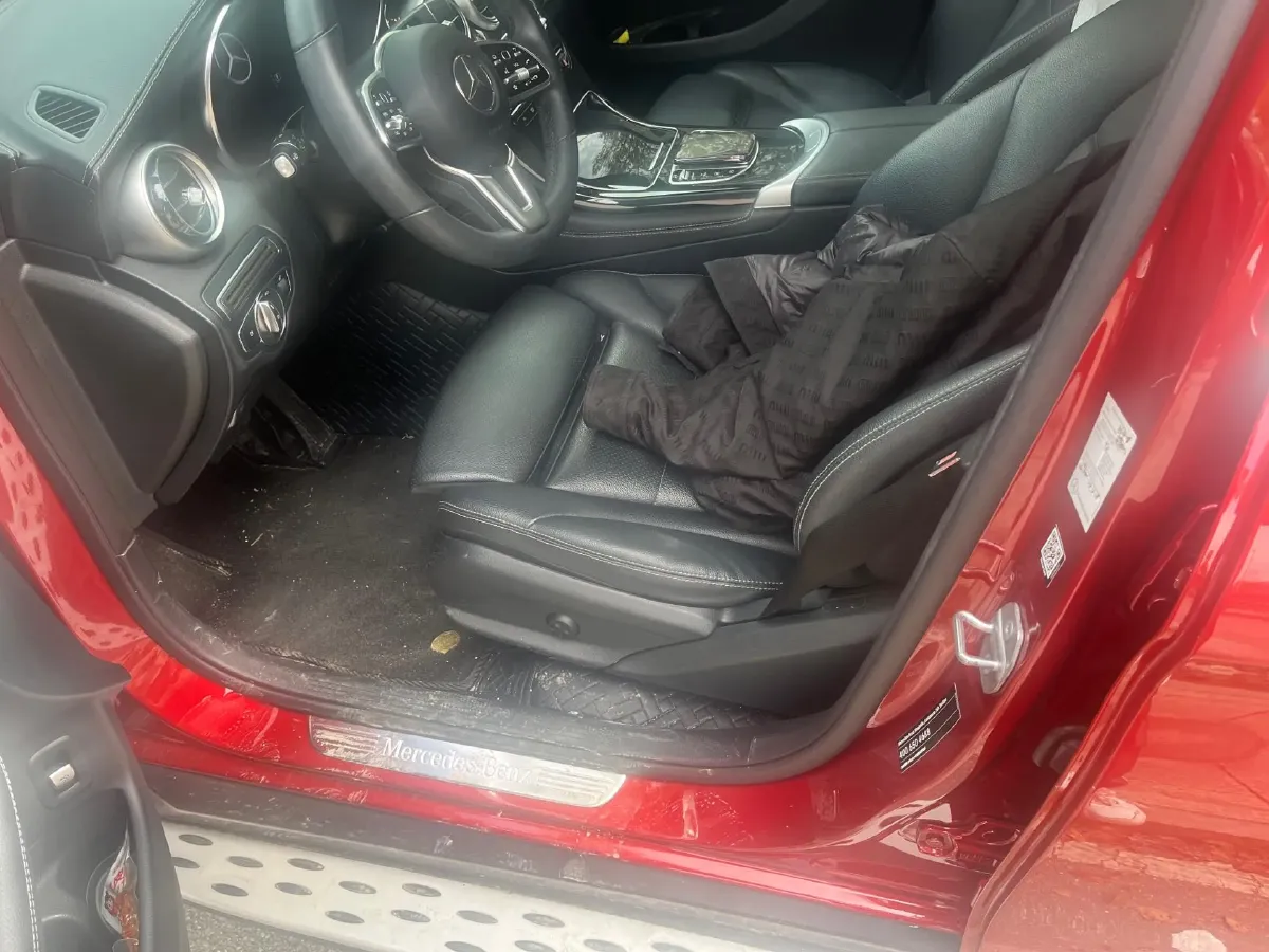 2021 Mercedes-Benz GLC Class 2.0T 197HP L4 9AT,autocango,china used car exporter,china ev exporter,chinese used car exporter,chinese used ev exporter