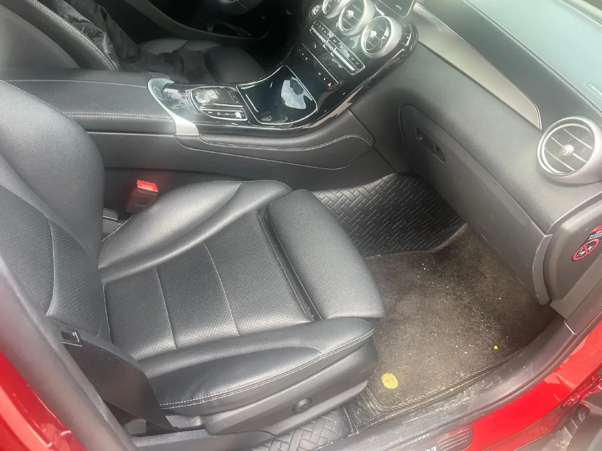 2021 Mercedes-Benz GLC Class 2.0T 197HP L4 9AT,autocango,china used car exporter,china ev exporter,chinese used car exporter,chinese used ev exporter