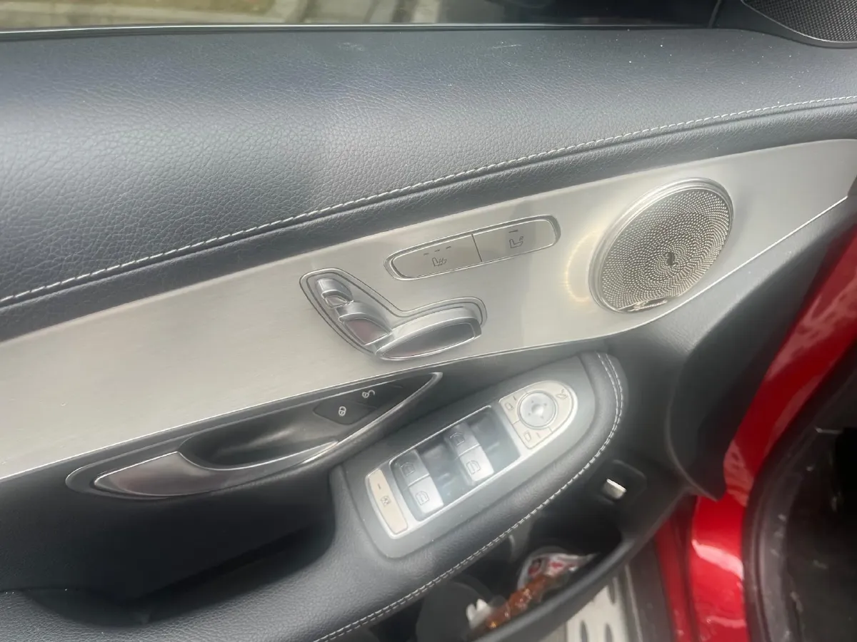 2021 Mercedes-Benz GLC Class 2.0T 197HP L4 9AT,autocango,china used car exporter,china ev exporter,chinese used car exporter,chinese used ev exporter