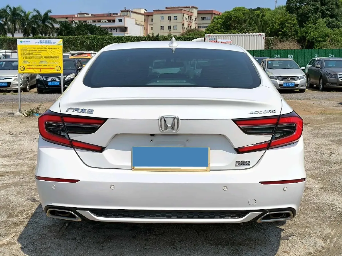 2022 Honda Accord 1.5T 194HP L4 CVT,autocango,china used car exporter,china ev exporter,chinese used car exporter,chinese used ev exporter