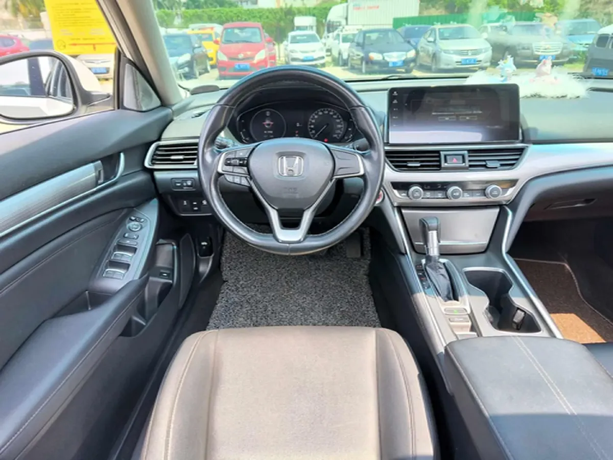 2022 Honda Accord 1.5T 194HP L4 CVT,autocango,china used car exporter,china ev exporter,chinese used car exporter,chinese used ev exporter