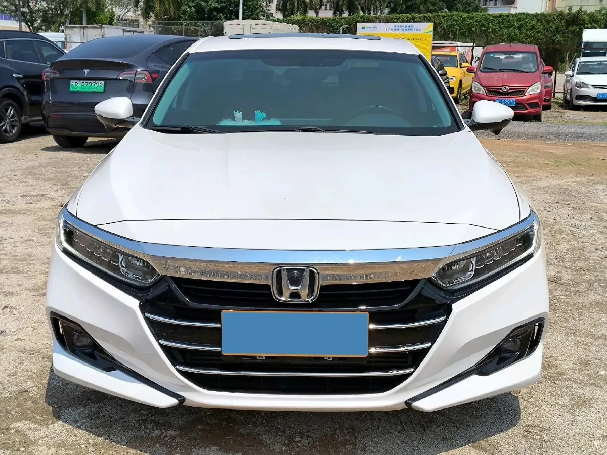 2022 Honda Accord 1.5T 194HP L4 CVT,autocango,china used car exporter,china ev exporter,chinese used car exporter,chinese used ev exporter