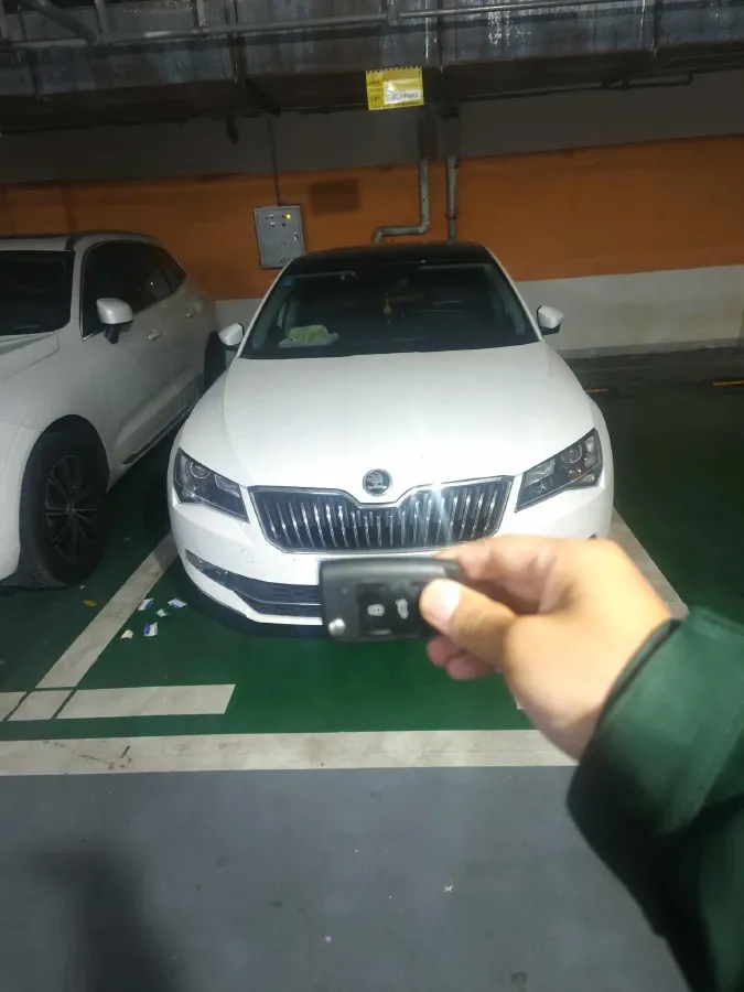 2018 Nissan Terra 2.5L 184HP L4 7AT,autocango,china used car exporter,china ev exporter,chinese used car exporter,chinese used ev exporter