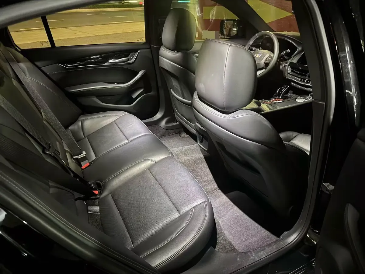 2023 Cadillac CT5 2.0T 237HP L4 10AT,autocango,china used car exporter,china ev exporter,chinese used car exporter,chinese used ev exporter