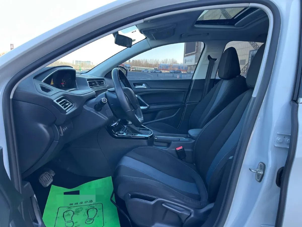 2018 Peugeot 308 1.6L 117HP L4 6AT,autocango,china used car exporter,china ev exporter,chinese used car exporter,chinese used ev exporter