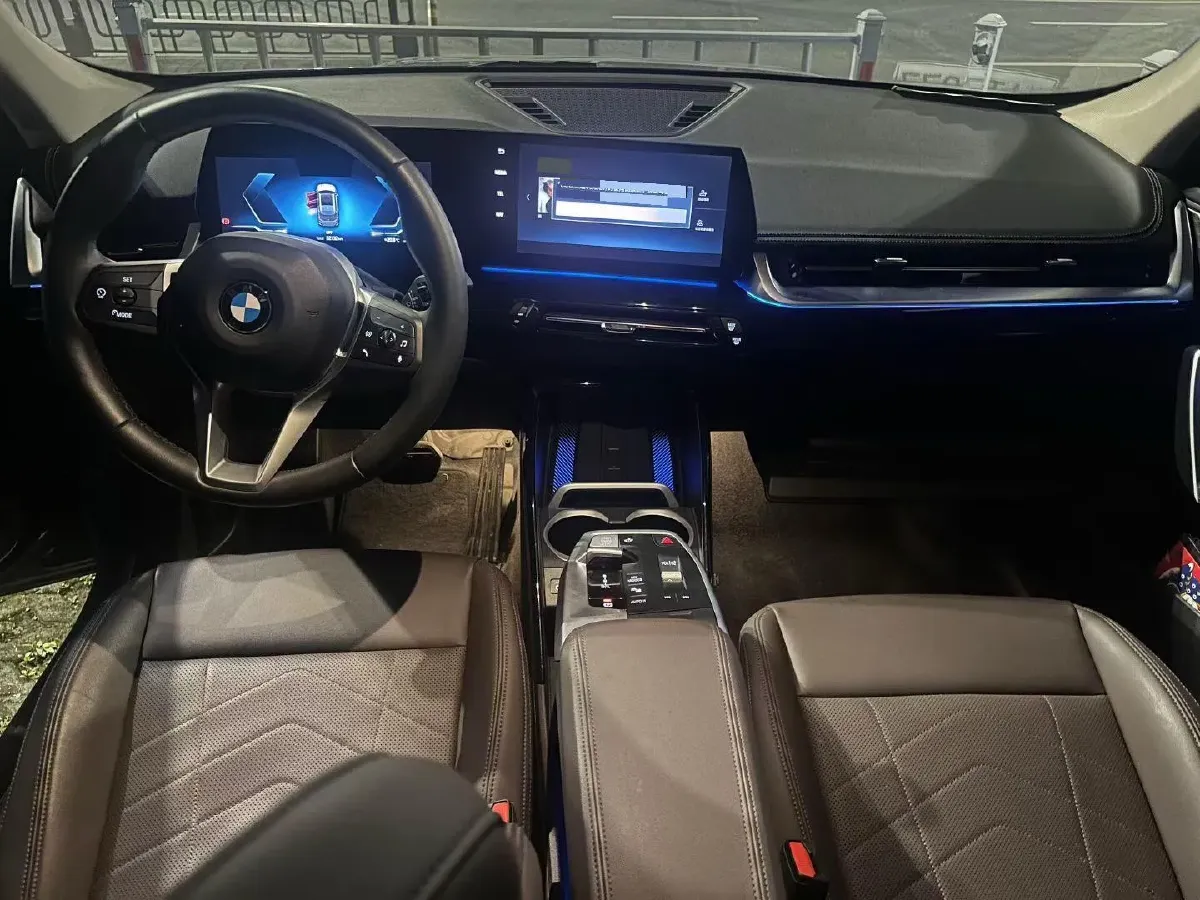 2024 BMW X1 2.0T 204HP L4 7DCT,autocango,china used car exporter,china ev exporter,chinese used car exporter,chinese used ev exporter