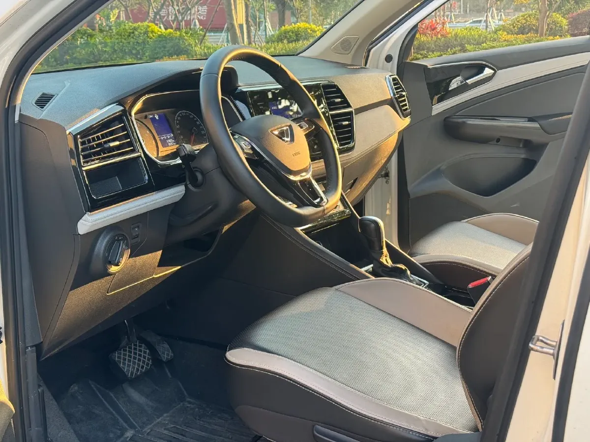 2023 Jetta VS5 1.4T 150HP L4 6AT,autocango,china used car exporter,china ev exporter,chinese used car exporter,chinese used ev exporter