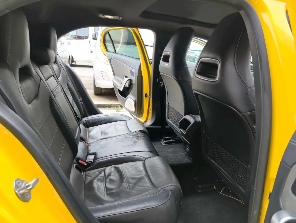 2020 Mercedes-Benz A AMG 2.0T 306HP L4 7DCT,autocango,china used car exporter,china ev exporter,chinese used car exporter,chinese used ev exporter