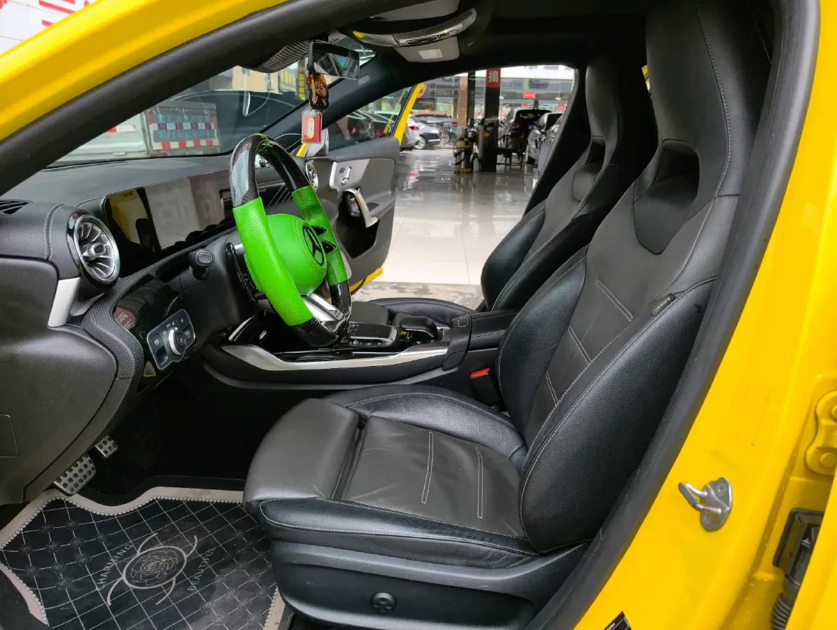 2020 Mercedes-Benz A AMG 2.0T 306HP L4 7DCT,autocango,china used car exporter,china ev exporter,chinese used car exporter,chinese used ev exporter